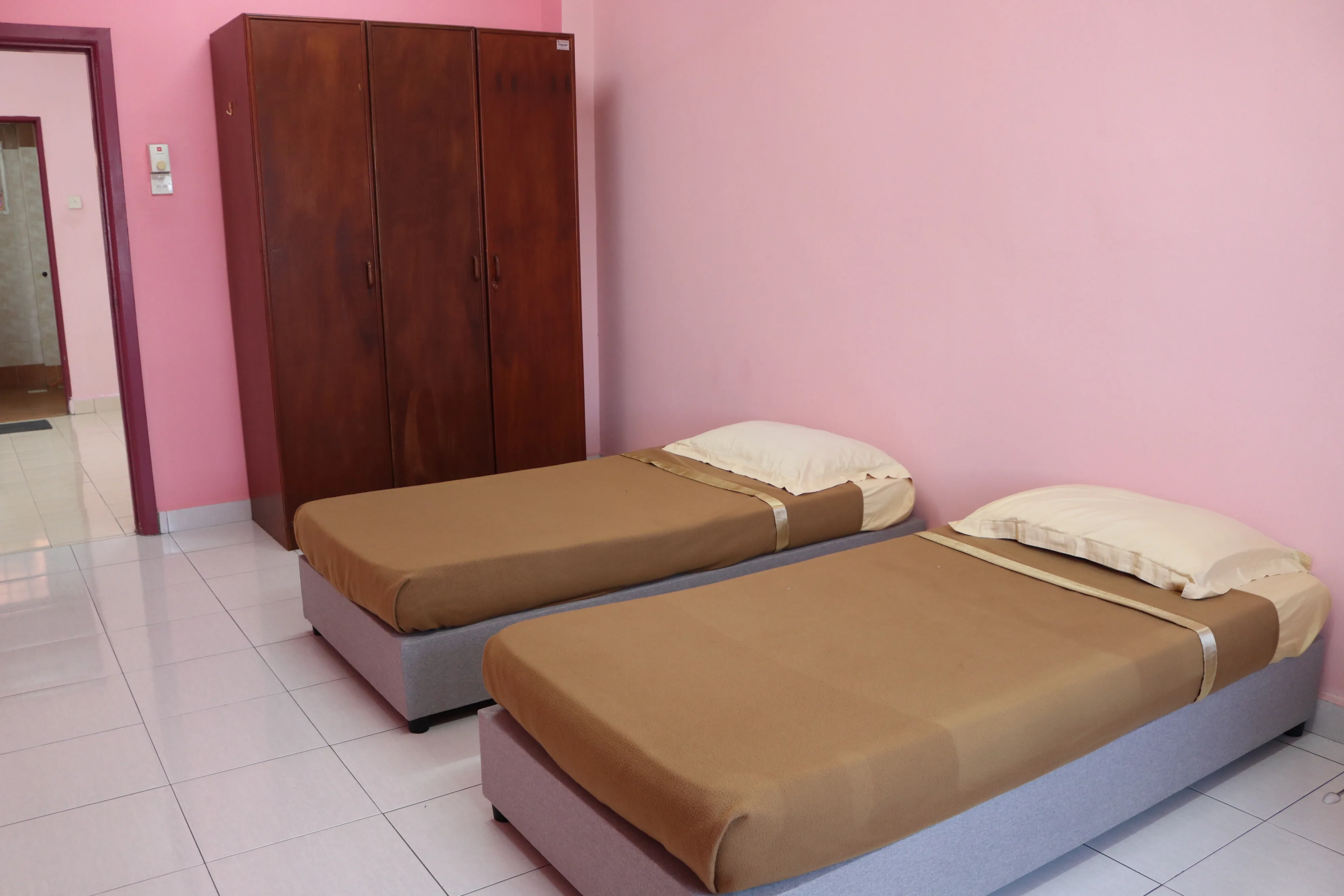 rumah-tamu-a